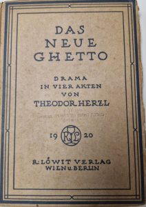 Das Neue Ghetto, livro de Theodor Herzl de 1920, é uma das obras raras da coleção da ARI